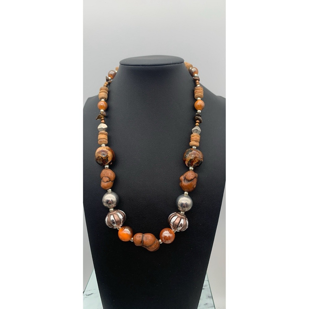 Silver Tone Stone Wood And Acrylic Chunky Boho Necklace 18-20 Inches - Picture 4 of 6